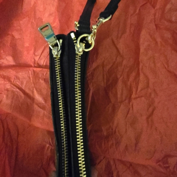 NWOT Coach Brown and Black w Gold Hardware Wristlet Adorned W Classic Coach logo - Picture 6 of 9